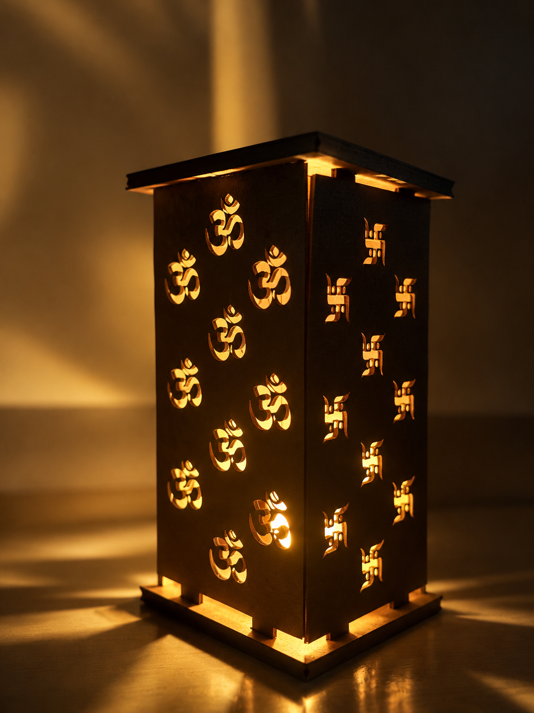 Aakar - the Lantern that waited